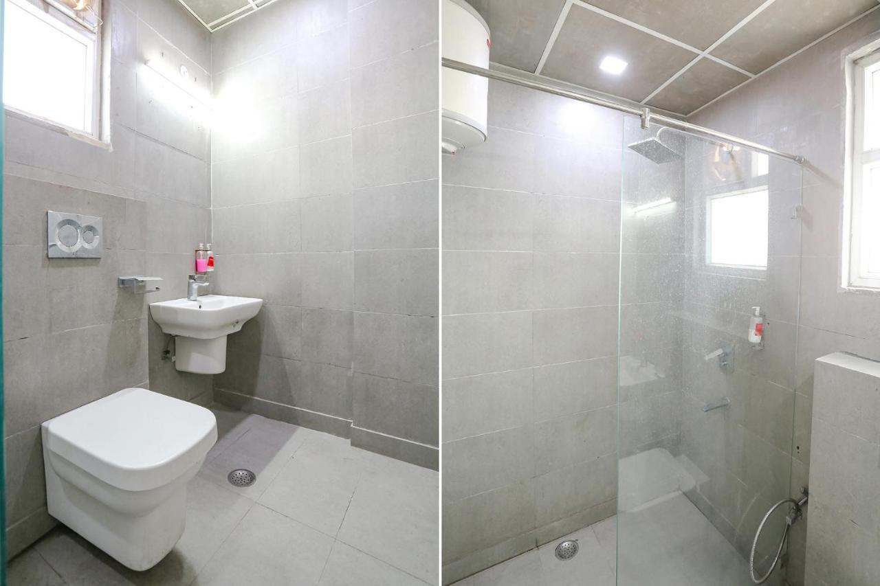Fabhotel Vat - Meera Bagh Delhi  Dış mekan fotoğraf